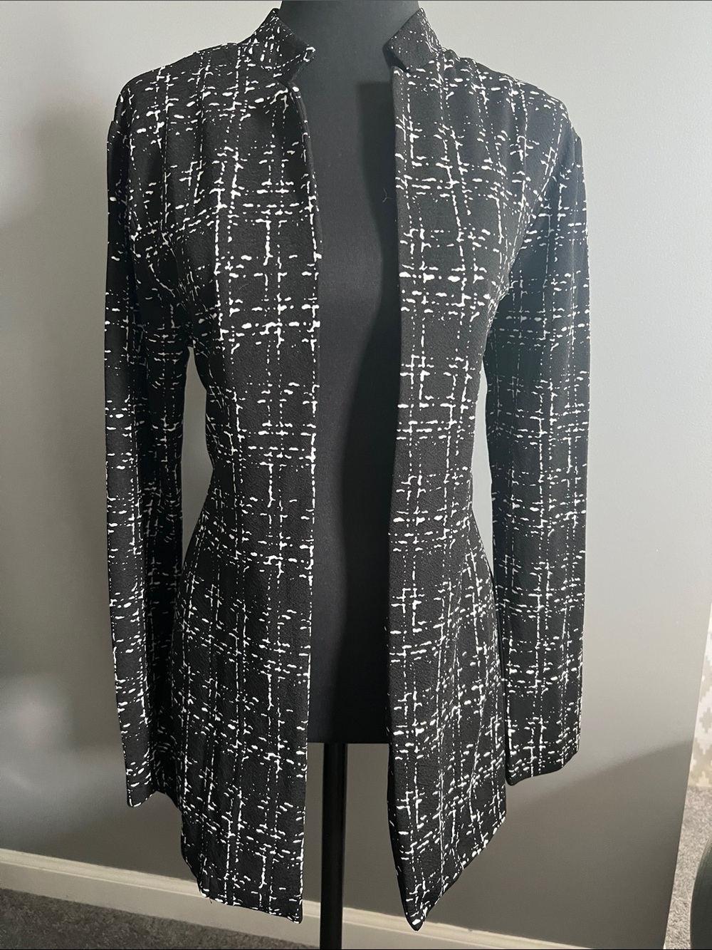 Black & White Open Front Women's Jacket